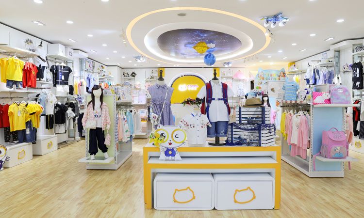 叮当猫2018童装店铺形象图